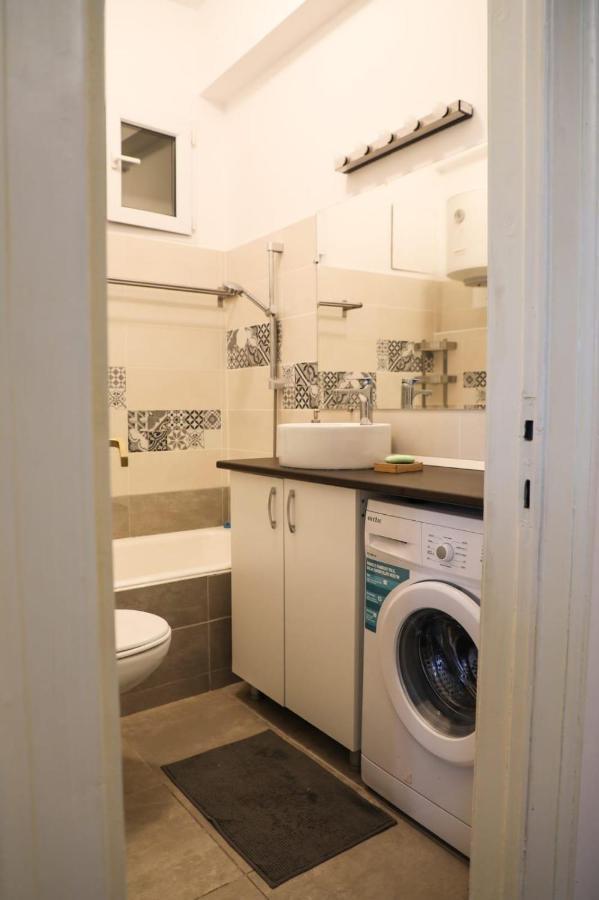 Ultracentral Cozy Apartment Near Old Town Bukarest Exterior foto